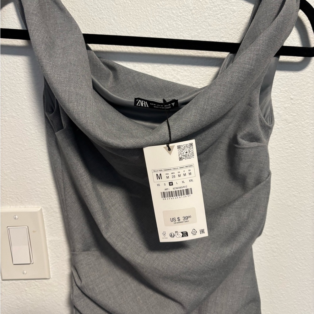Gray Sleeveless Top - Picture 3 of 3